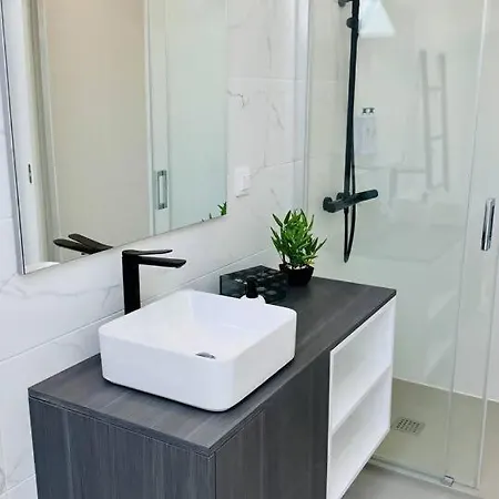 House By Pontanegraazores *