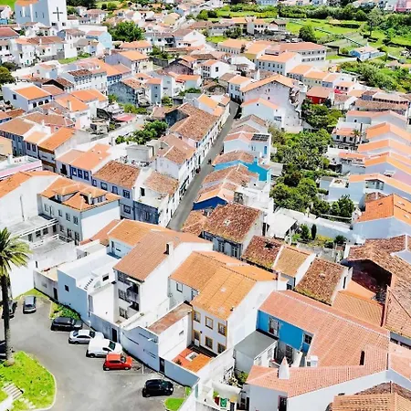 House By Pontanegraazores アパート