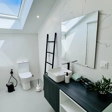 Appartement House By Pontanegraazores *