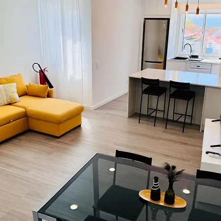 House By Pontanegraazores アパート *