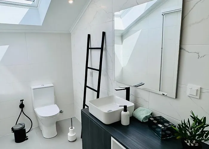 House By Pontanegraazores *